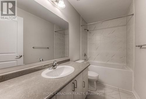 422 Robert Woolner Street, North Dumfries, ON - Indoor Photo Showing Bathroom