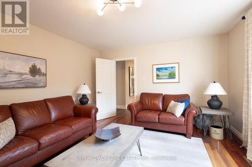 789 Edistel Crescent, Mississauga, ON - Indoor Photo Showing Living Room