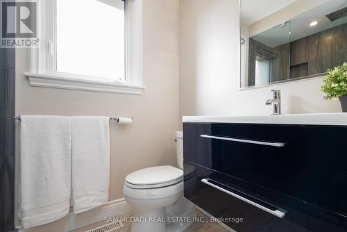 789 Edistel Crescent, Mississauga, ON - Indoor Photo Showing Bathroom