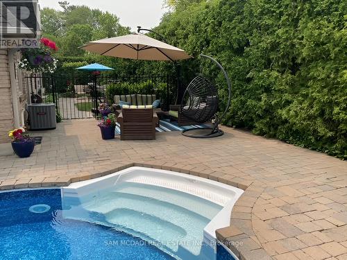 789 Edistel Crescent, Mississauga, ON - Outdoor With In Ground Pool With Deck Patio Veranda