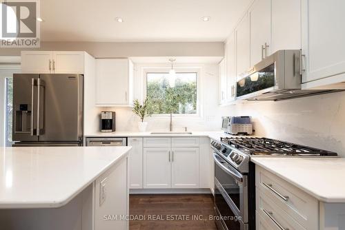789 Edistel Crescent, Mississauga, ON - Indoor Photo Showing Kitchen With Upgraded Kitchen