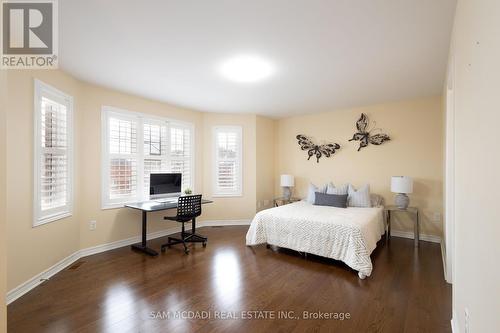 5300 Snowbird Crt, Mississauga, ON - Indoor Photo Showing Bedroom