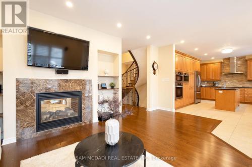 5300 Snowbird Crt, Mississauga, ON - Indoor Photo Showing Living Room With Fireplace
