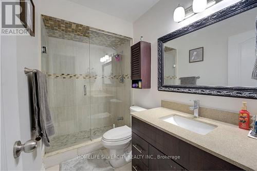 32 Fallen Oak Court, Brampton, ON - Indoor Photo Showing Bathroom