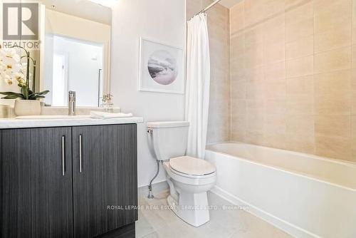 11 - 3425 Ridgeway Drive, Mississauga, ON - Indoor Photo Showing Bathroom
