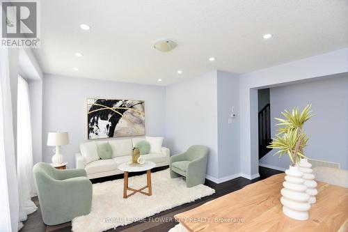 47 Mercedes Road, Brampton, ON - Indoor Photo Showing Living Room