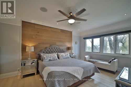 4028 Millar Cres, Burlington, ON - Indoor Photo Showing Bedroom