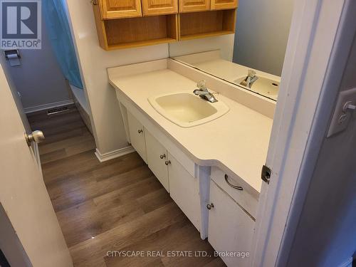 1645 Bowmanville Ave, Clarington, ON - Indoor Photo Showing Bathroom