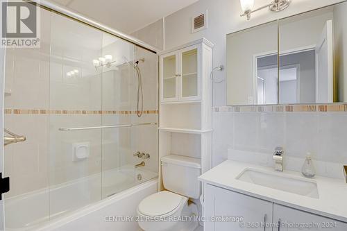 #901 -2 Glamorgan Ave, Toronto, ON - Indoor Photo Showing Bathroom