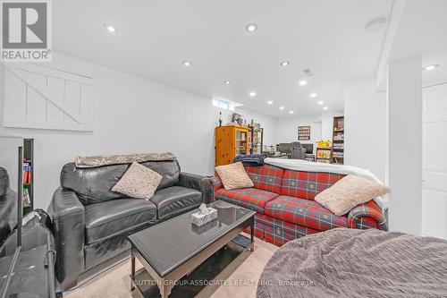 62 Swanston Cres, Ajax, ON - Indoor Photo Showing Living Room