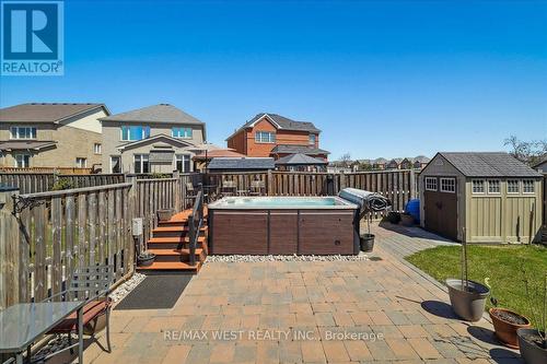 54 Blue Dasher Blvd, Bradford West Gwillimbury, ON - Outdoor With Above Ground Pool With Exterior