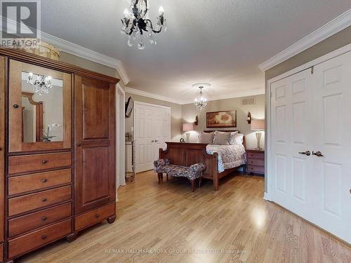 98 Ballymore Drive, Aurora, ON - Indoor Photo Showing Bedroom