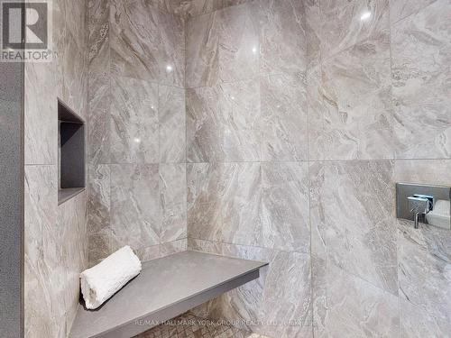 98 Ballymore Drive, Aurora, ON - Indoor Photo Showing Bathroom