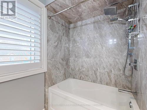 98 Ballymore Drive, Aurora, ON - Indoor Photo Showing Bathroom