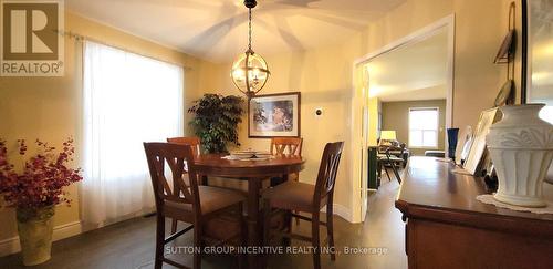 92 Sundew Dr, Barrie, ON - Indoor Photo Showing Dining Room