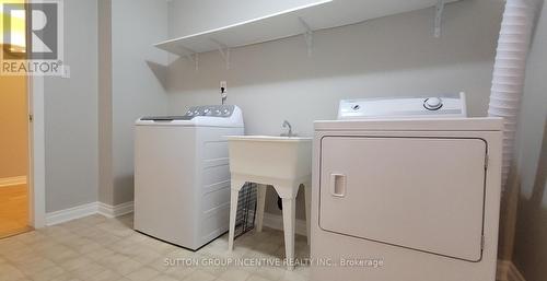 92 Sundew Dr, Barrie, ON - Indoor Photo Showing Laundry Room