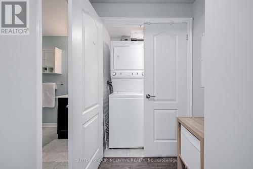 #307 -720 Yonge St, Barrie, ON - Indoor Photo Showing Laundry Room