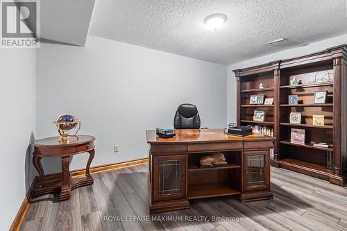 40 Downer Cres, Wasaga Beach, ON - Indoor Photo Showing Office