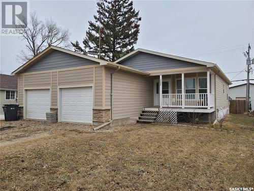 207 W 1St Street, Carlyle, SK - Outdoor With Deck Patio Veranda