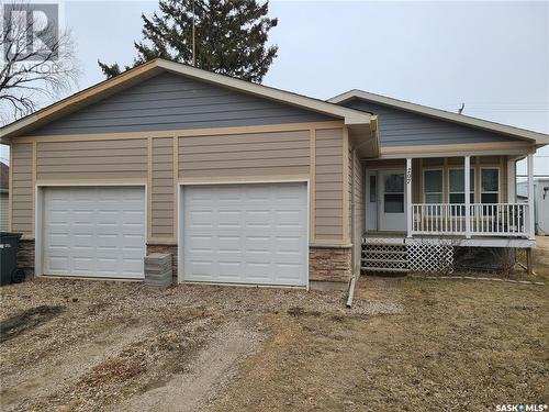 207 W 1St Street, Carlyle, SK - Outdoor With Deck Patio Veranda