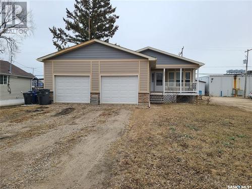 207 W 1St Street, Carlyle, SK - Outdoor With Deck Patio Veranda
