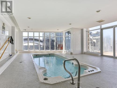 #544 -250 Wellington St W, Toronto, ON - Indoor Photo Showing Other Room With In Ground Pool