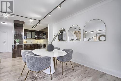 #406 -55A Avenue Rd, Toronto, ON - Indoor Photo Showing Dining Room