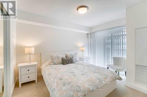 712 - 2191 Yonge Street, Toronto, ON - Indoor Photo Showing Bedroom