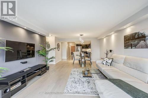 #1003 -195 Wynford Dr, Toronto, ON - Indoor Photo Showing Living Room
