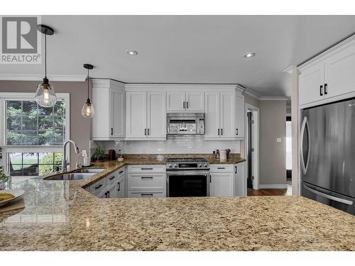 2274 Sadler Drive, Prince George, BC - Indoor Photo Showing Kitchen With Double Sink