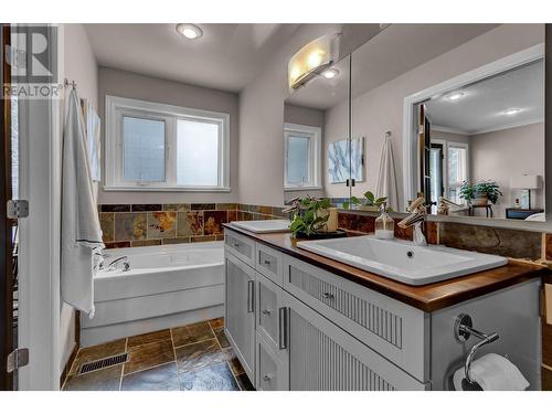 2274 Sadler Drive, Prince George, BC - Indoor Photo Showing Bathroom