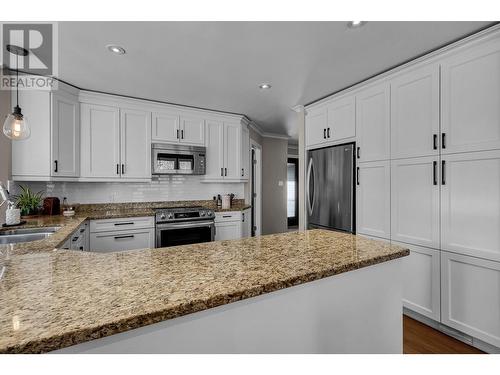 2274 Sadler Drive, Prince George, BC - Indoor Photo Showing Kitchen With Double Sink With Upgraded Kitchen