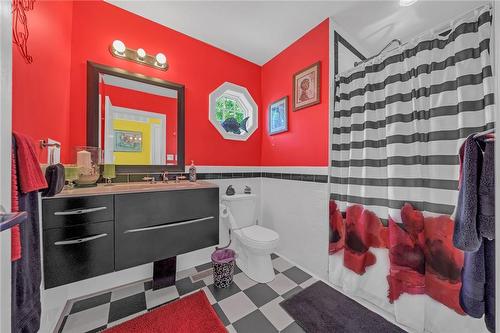 751 Lakeshore Road, Selkirk, ON - Indoor Photo Showing Bathroom