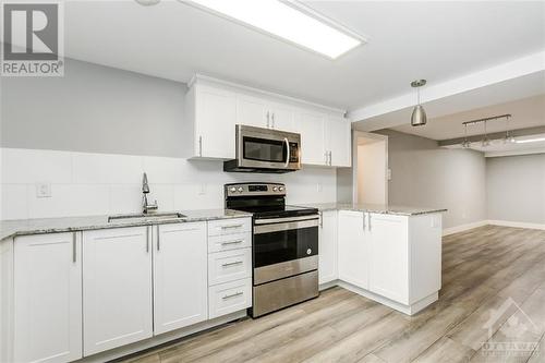 Lower Level-Kitchen - 2564 Severn Avenue, Ottawa, ON - Indoor Photo Showing Kitchen