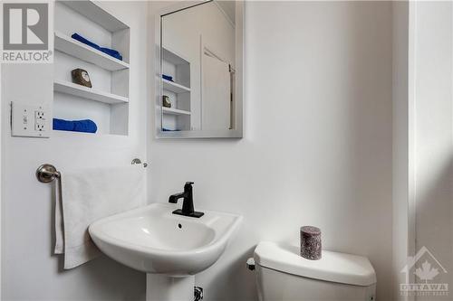 3 pc bath - 10600 Main Street, South Mountain, ON - Indoor Photo Showing Bathroom