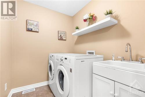 13 Bellefeuille Street, Limoges, ON - Indoor Photo Showing Laundry Room