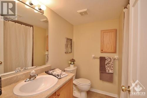 835 Longfields Drive, Ottawa, ON - Indoor Photo Showing Bathroom