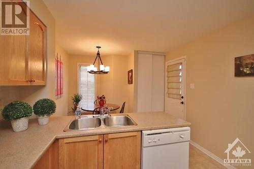 835 Longfields Drive, Ottawa, ON - Indoor Photo Showing Kitchen With Double Sink