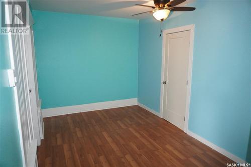 1142 2Nd Avenue Ne, Moose Jaw, SK - Indoor Photo Showing Other Room