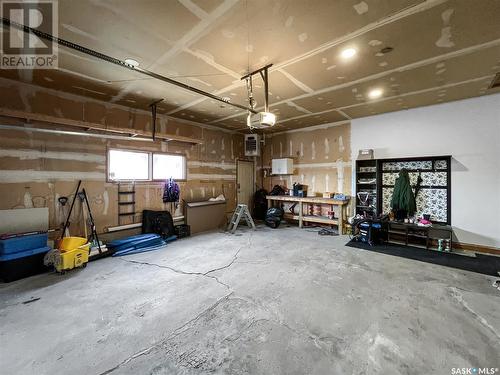 3176 Grey Owl Crescent, Prince Albert, SK - Indoor Photo Showing Garage