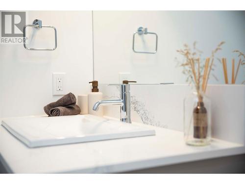 1701 Coursier Avenue Unit# 3407, Revelstoke, BC - Indoor Photo Showing Bathroom