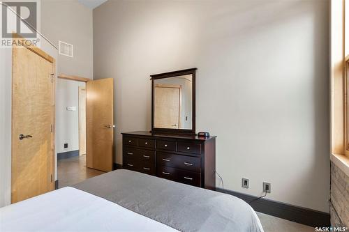 505 73 24Th Street E, Saskatoon, SK - Indoor Photo Showing Bedroom