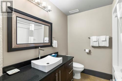 505 73 24Th Street E, Saskatoon, SK - Indoor Photo Showing Bathroom
