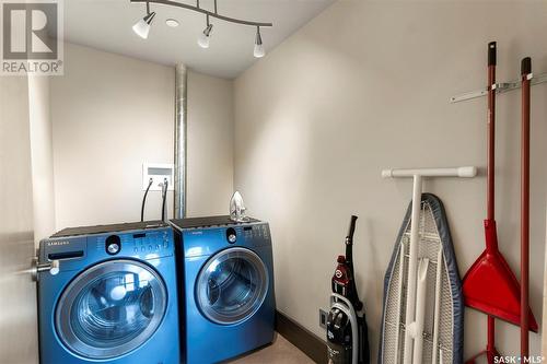 505 73 24Th Street E, Saskatoon, SK - Indoor Photo Showing Laundry Room