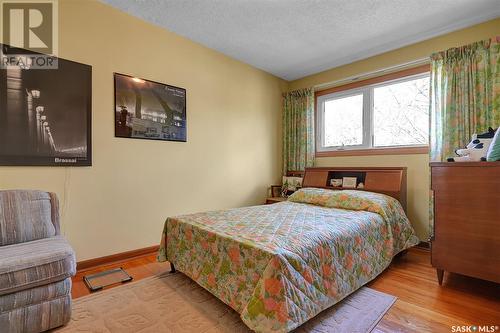 4105 Lakeview Avenue, Regina, SK - Indoor Photo Showing Bedroom