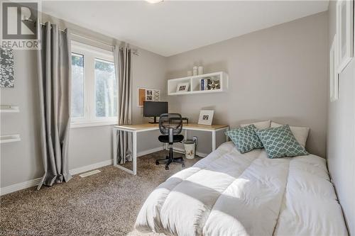 605 Sandringham Drive, Waterloo, ON - Indoor Photo Showing Bedroom