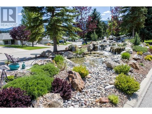 2675 Pine Avenue Unit# 1, Lumby, BC - Outdoor