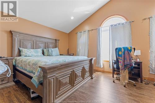 1453 Meridian Street, Windsor, ON - Indoor Photo Showing Bedroom
