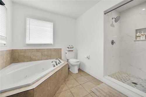 103 Bocelli Crescent, Hamilton, ON - Indoor Photo Showing Bathroom