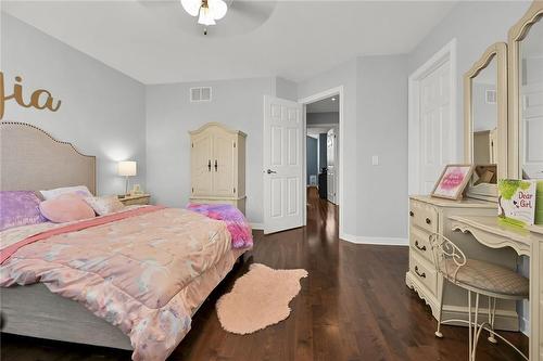 103 Bocelli Crescent, Hamilton, ON - Indoor Photo Showing Bedroom